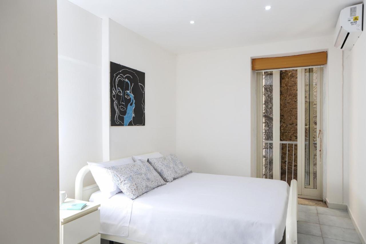 Napoli Centrale Budget Apartment Εξωτερικό φωτογραφία