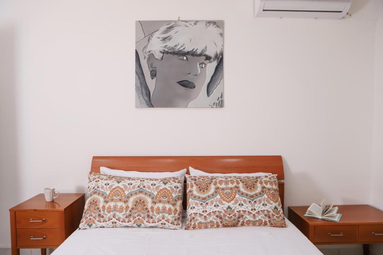 Napoli Centrale Budget Apartment Εξωτερικό φωτογραφία