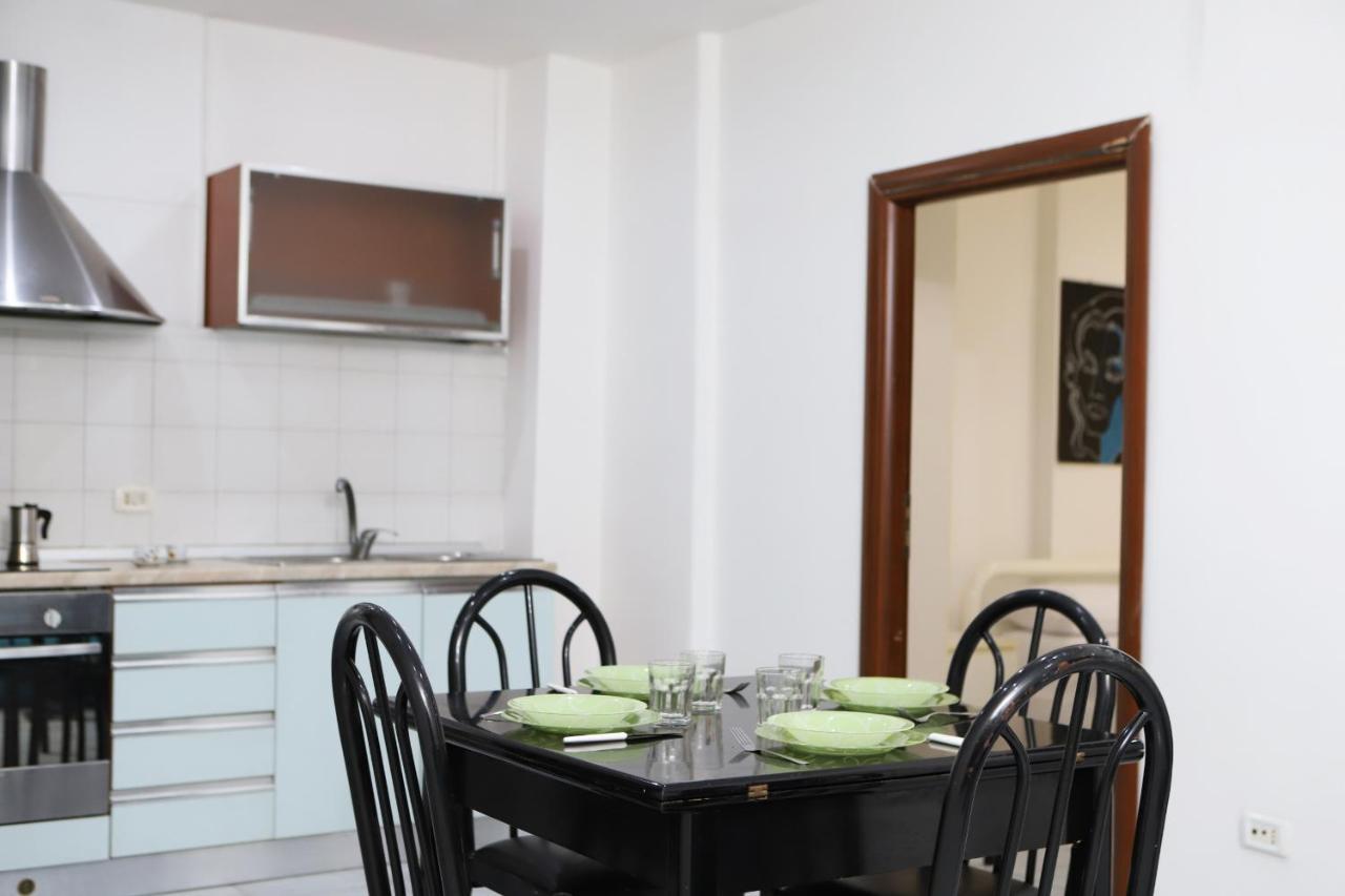 Napoli Centrale Budget Apartment Εξωτερικό φωτογραφία